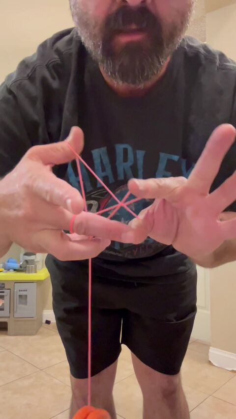 How to do Two Handed Star – Spin Top Trick Tutorial