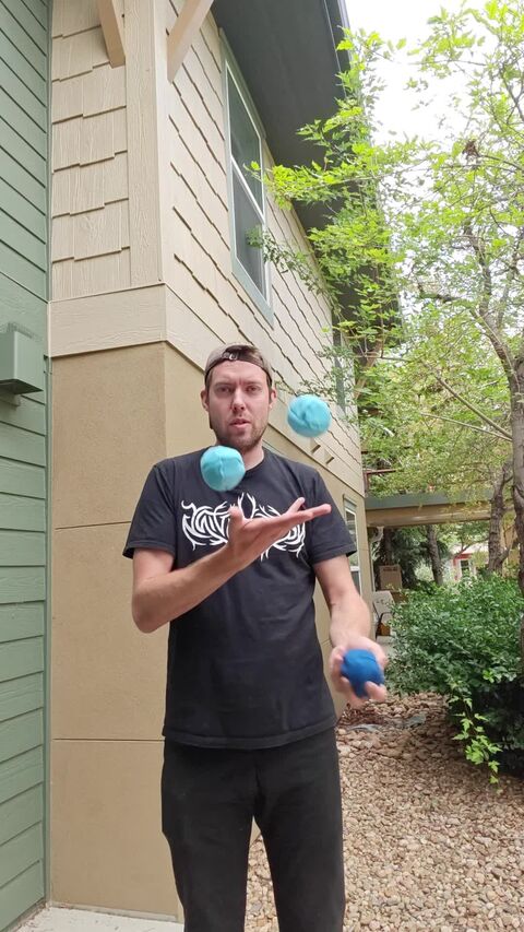 How to do Extended Mess (Windmill) – Juggling Trick Tutorial